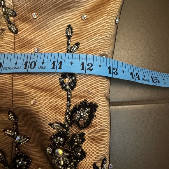 THE CROWN COLLECTION evening gown black sequined gold size 4 formal EUC Pageant - Picture 9 of 17